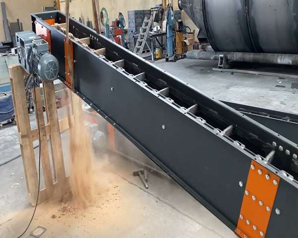 تصویر 2 از نوار نقاله زنجیری مناسب انتقال بار های سنگین و حجیم